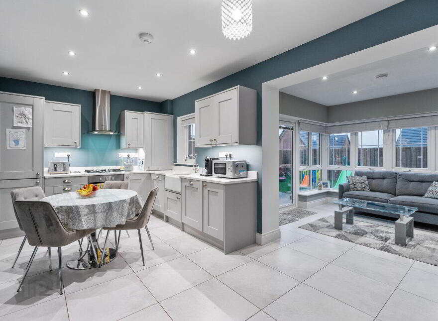 45 Millmount Village Gardens, Dundonald, Belfast, BT16 1BH