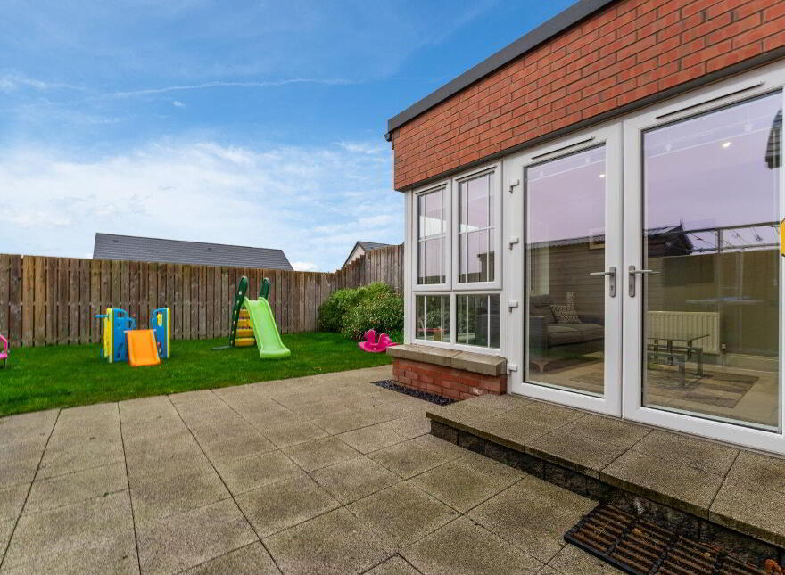 45 Millmount Village Gardens, Dundonald, Belfast, BT16 1BH