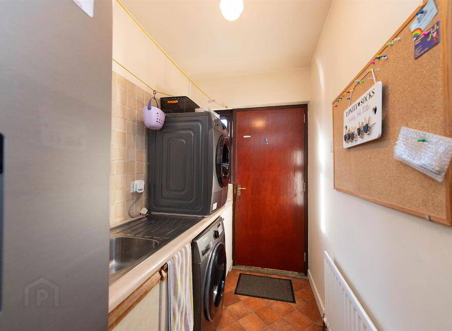 136 Dromore Road, Ballynahinch, BT24 8HX