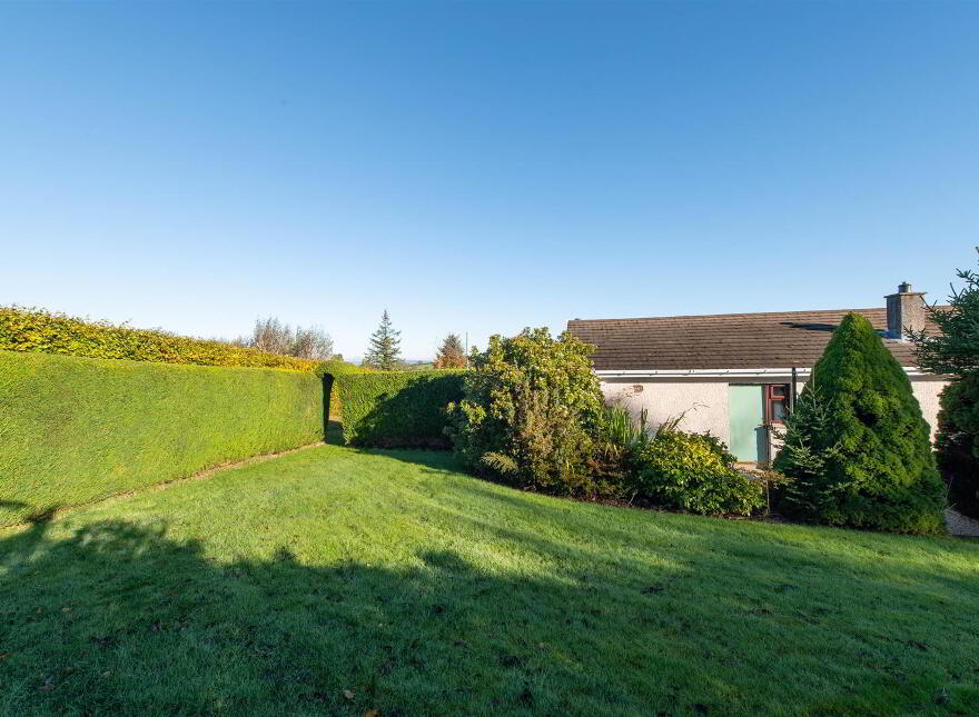 136 Dromore Road, Ballynahinch, BT24 8HX