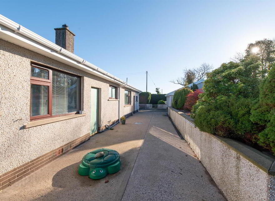 136 Dromore Road, Ballynahinch, BT24 8HX