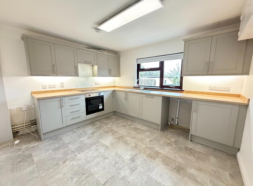 8 Wardlow Crescent, Ballymena, BT42 4HN