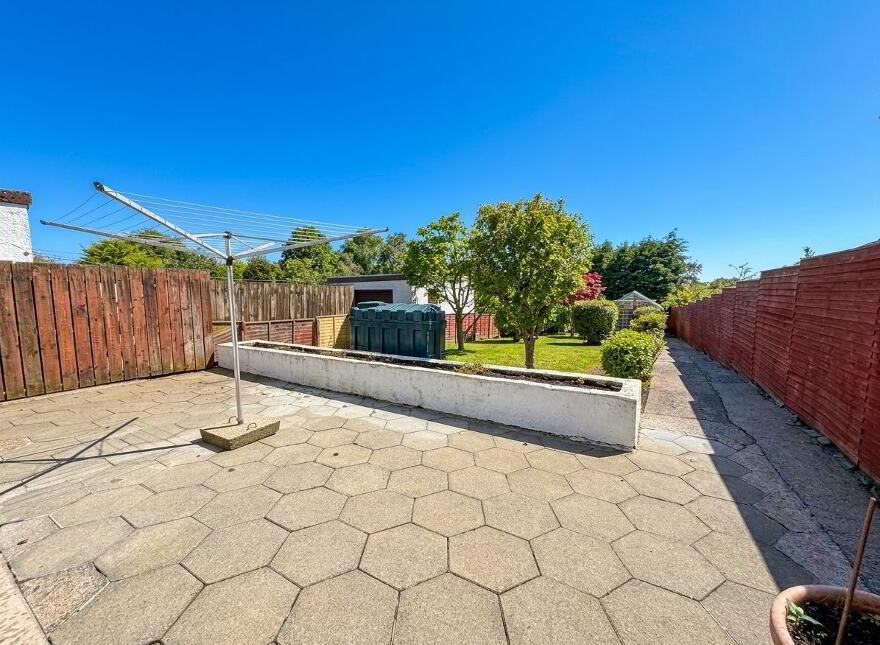 8 Wardlow Crescent, Ballymena, BT42 4HN