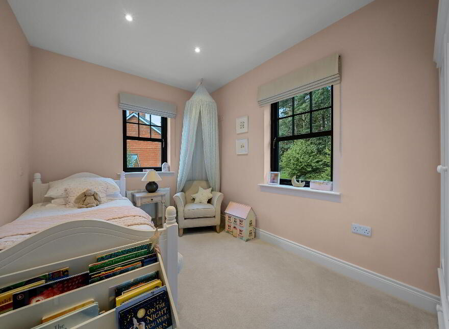 15 Haddo Crescent, Belfast, BT8 8FX