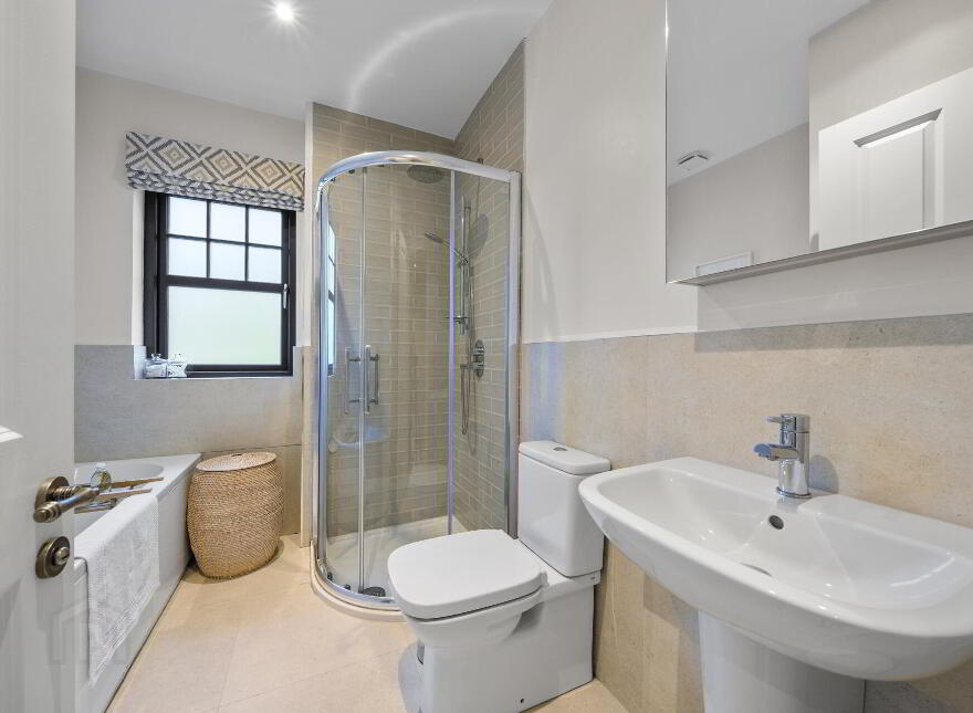 15 Haddo Crescent, Belfast, BT8 8FX