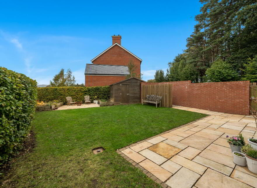 15 Haddo Crescent, Belfast, BT8 8FX