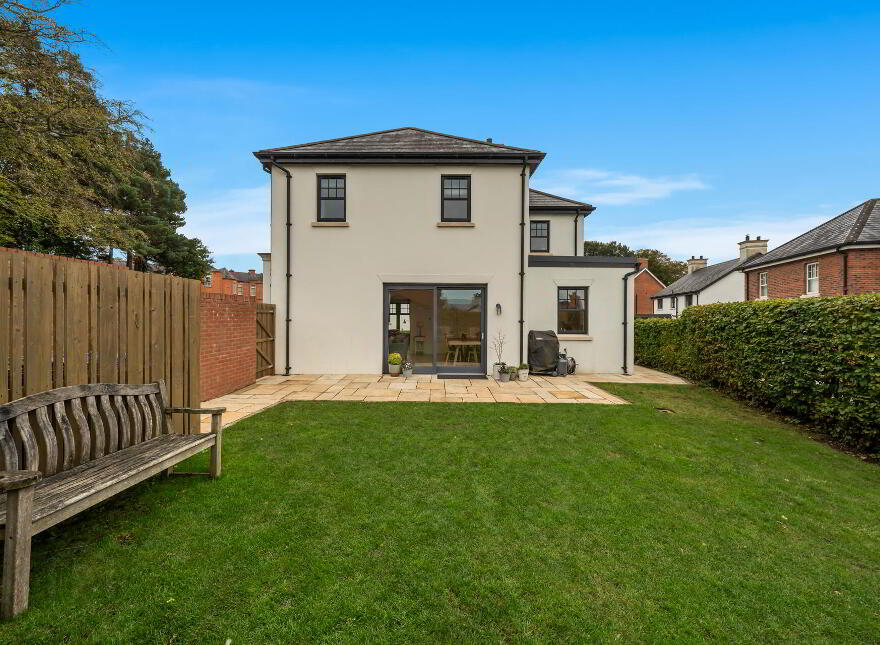 15 Haddo Crescent, Belfast, BT8 8FX