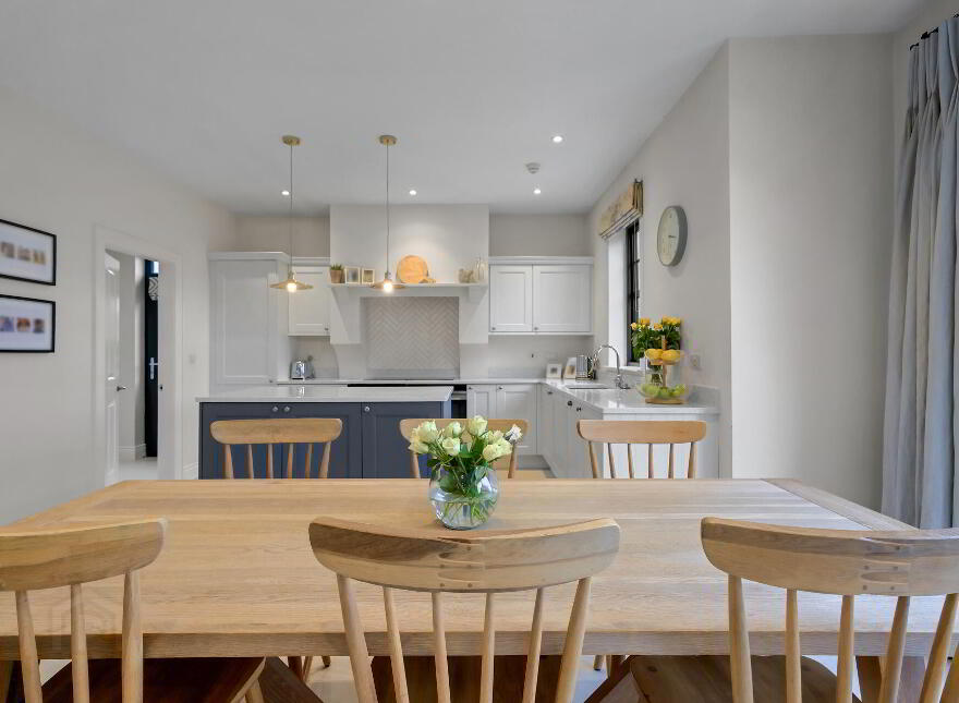 15 Haddo Crescent, Belfast, BT8 8FX