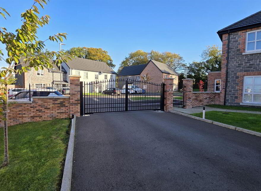 87 Ballyveigh Crescent, Antrim, BT41 2FL