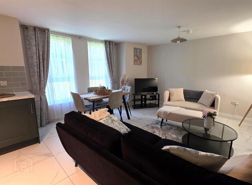 87 Ballyveigh Crescent, Antrim, BT41 2FL