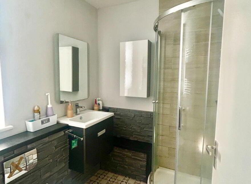 Apartment, Earl Court, Dublin 2, D02F209