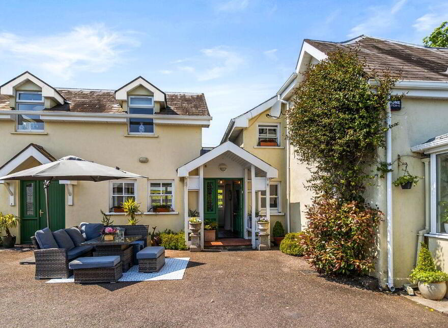 The Old House, Ballydaniel More, Ballymore, Cobh, P24N635
