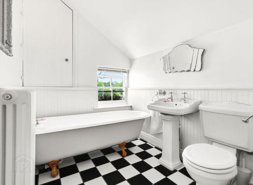 The Old House, Ballydaniel More, Ballymore, Cobh, P24N635