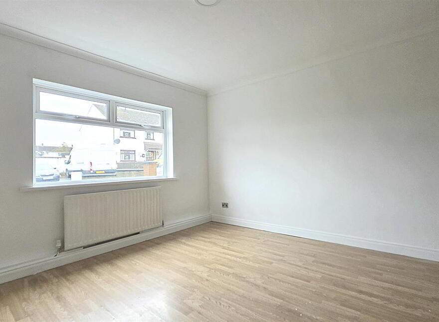 87 Pinewood Avenue, Carrickfergus, BT38 8EW