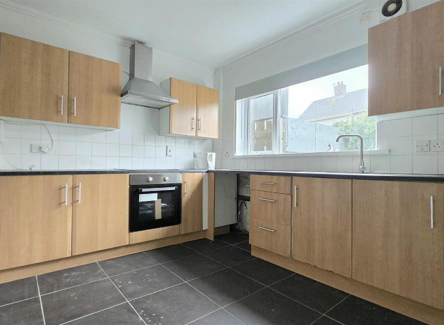 87 Pinewood Avenue, Carrickfergus, BT38 8EW