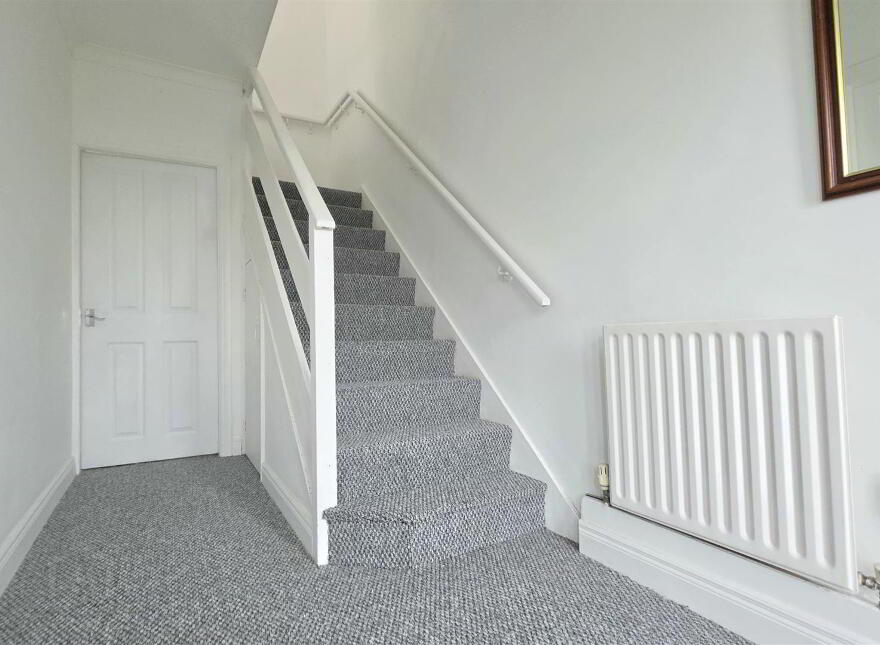 87 Pinewood Avenue, Carrickfergus, BT38 8EW