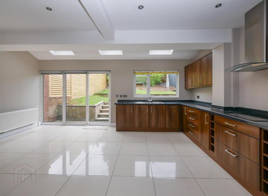9 Lenaghan Gardens, Saintfield Road, Belfast, BT8 7JG