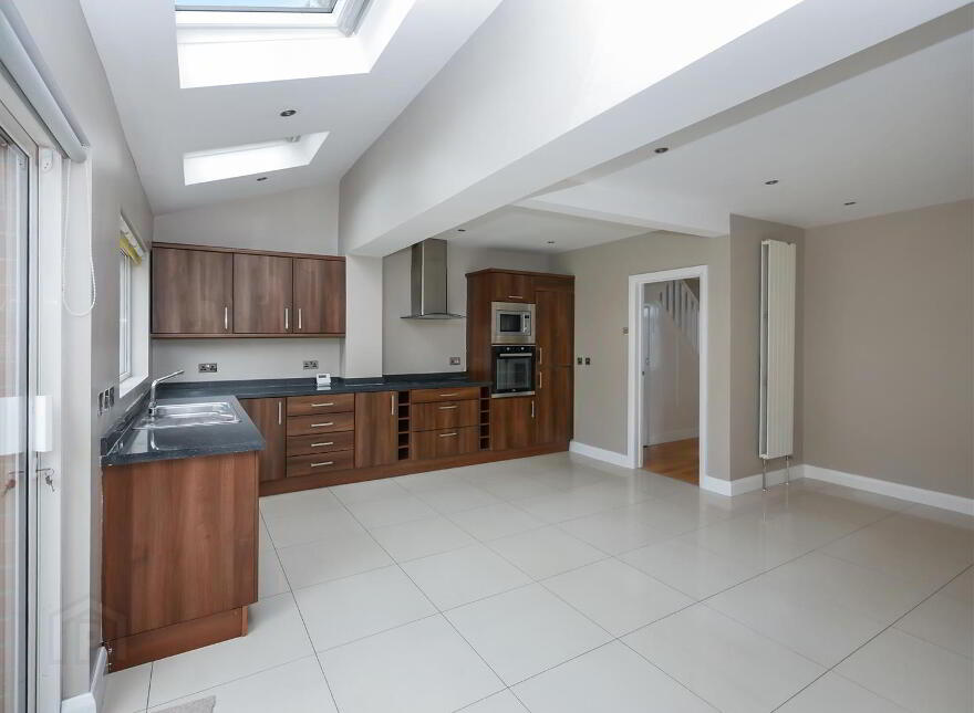 9 Lenaghan Gardens, Saintfield Road, Belfast, BT8 7JG