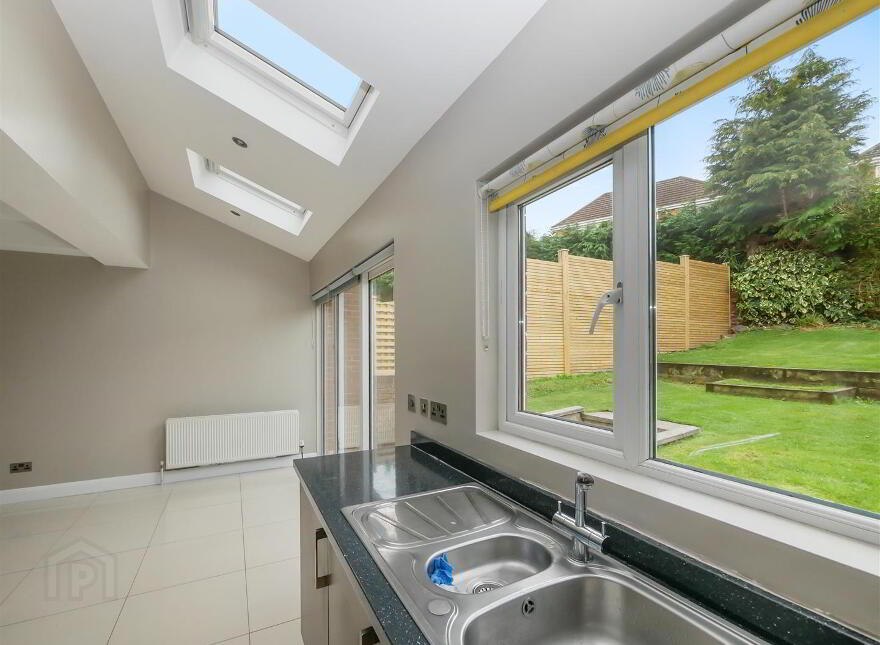 9 Lenaghan Gardens, Saintfield Road, Belfast, BT8 7JG