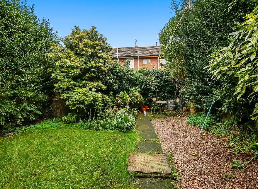 2 Hampton Parade, Ormeau Embankment, Belfast, BT7 3EQ