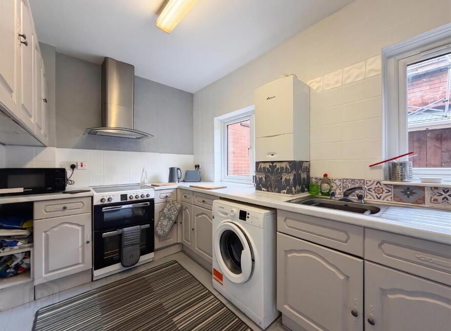 58 Stratford Gardens, Belfast, BT14 7NS