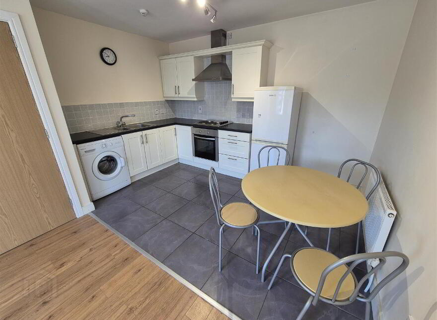 4 Cheston Close, Carrickfergus, BT38 7FL