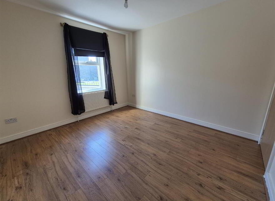 4 Cheston Close, Carrickfergus, BT38 7FL