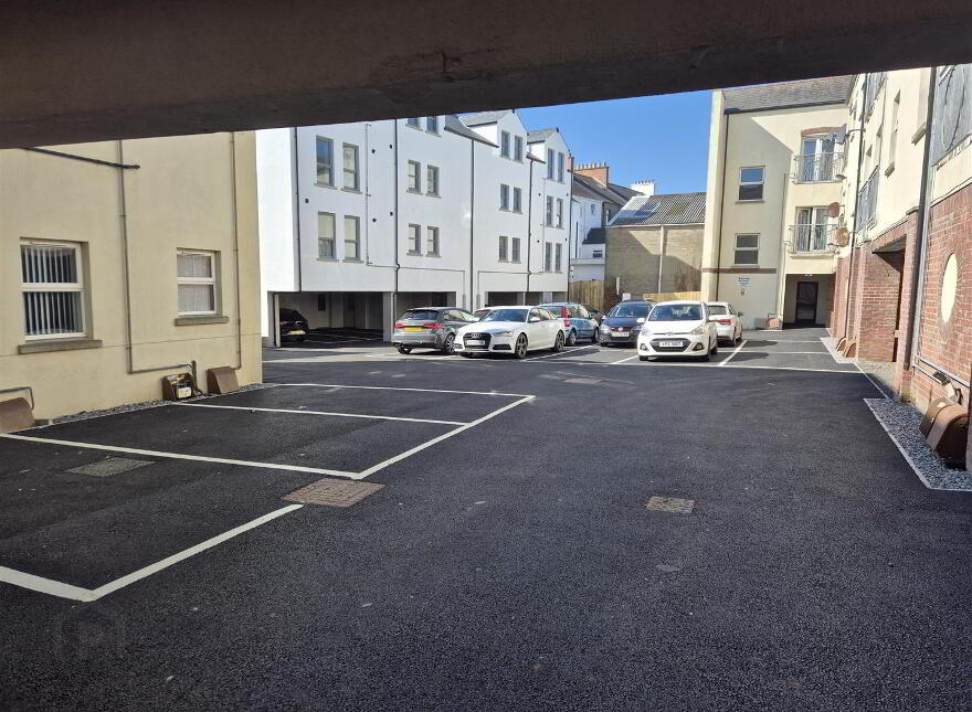 4 Cheston Close, Carrickfergus, BT38 7FL