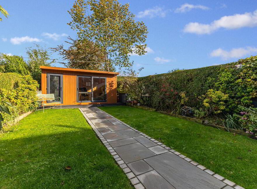 8 Gibson Park Gardens, Belfast, BT6 9GN