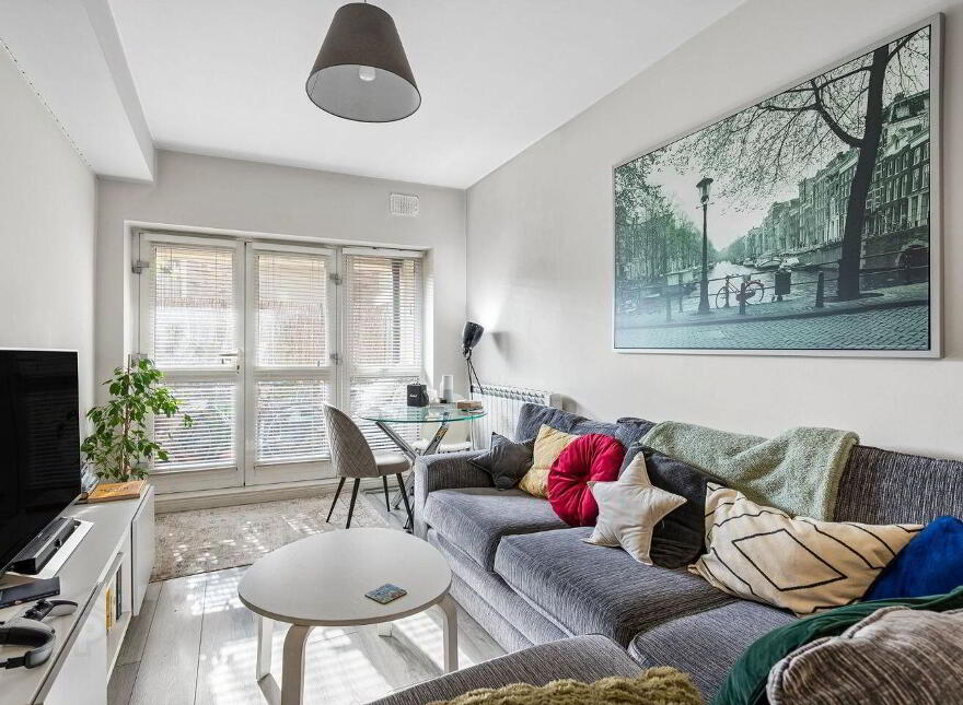 Apartment 2 Atrium Apartments 30 Island Street, Dublin 8, D08H640