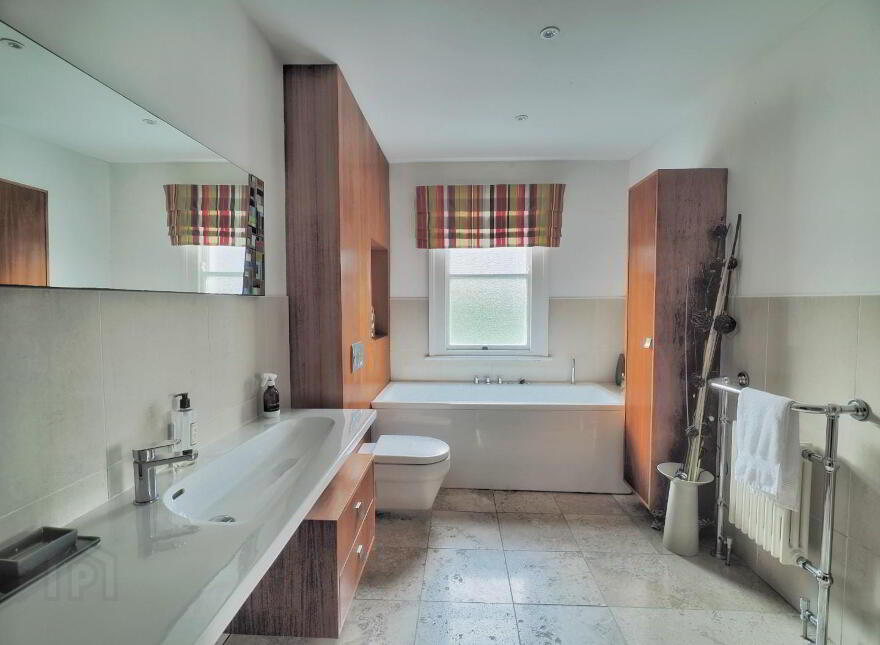 4 Brooklyn Avenue, Bangor, BT20 5RB