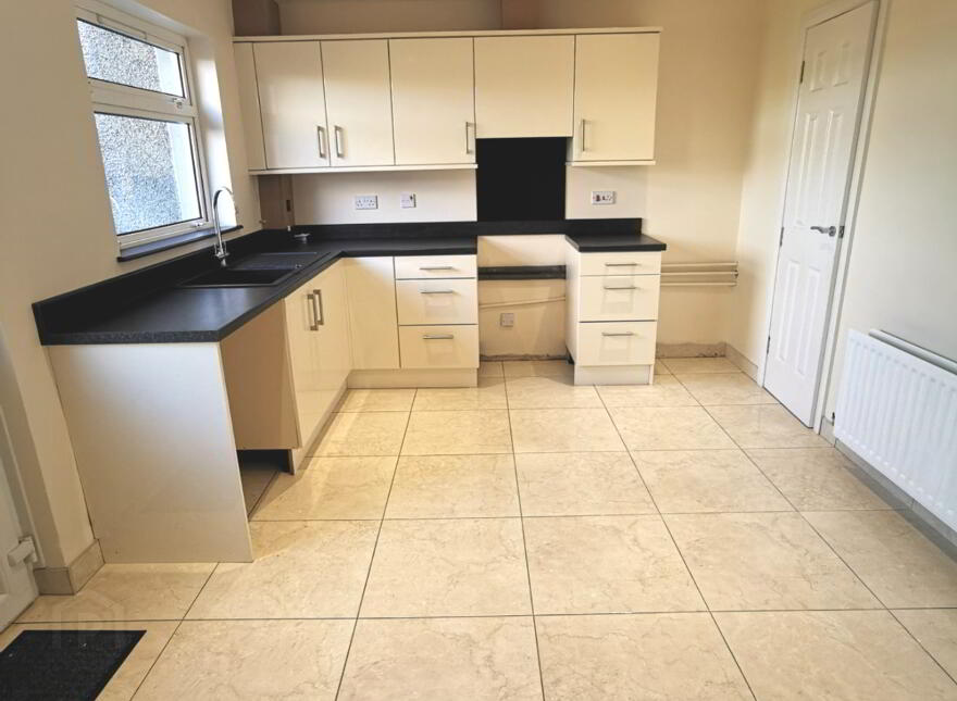 68 De Glin Park, Claudy, BT47 4HL