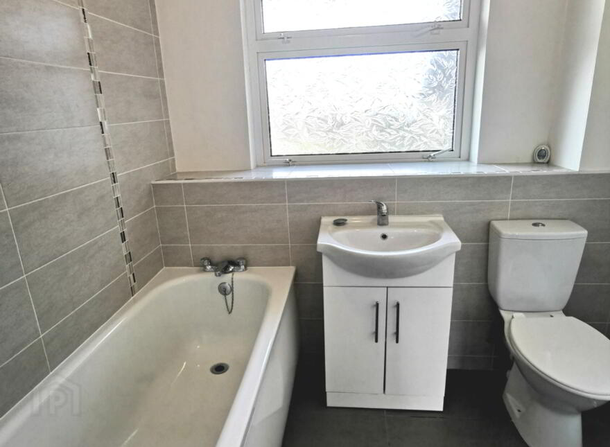 68 De Glin Park, Claudy, BT47 4HL