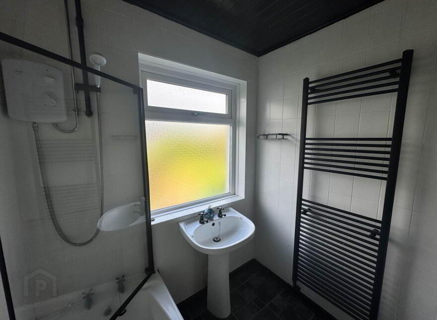 42 Lestannon Ave, Whitehead, Carrickfergus, BT38 9NN