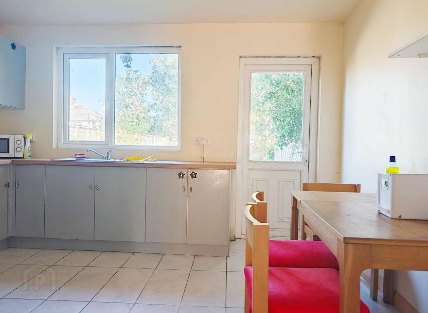 54 Lissadel Drive, Drimnagh, D12YY06