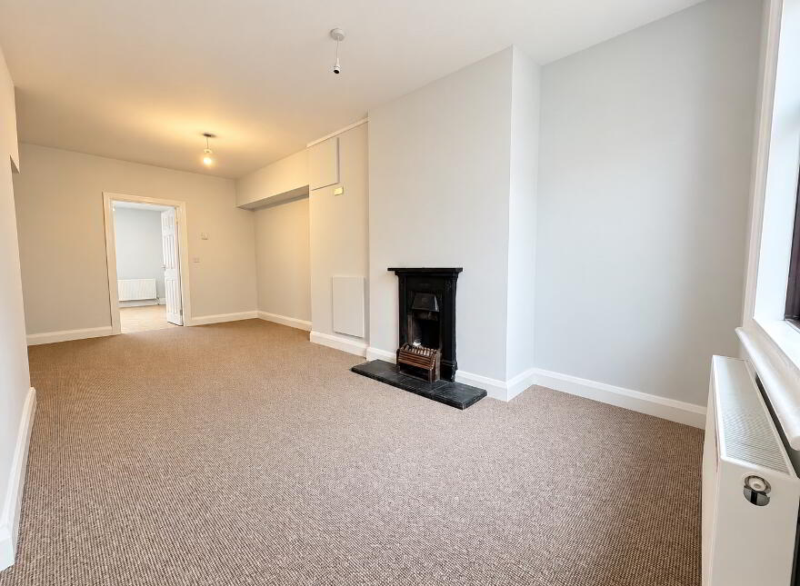40 Holm Terrace, Dromore, BT25 1HN