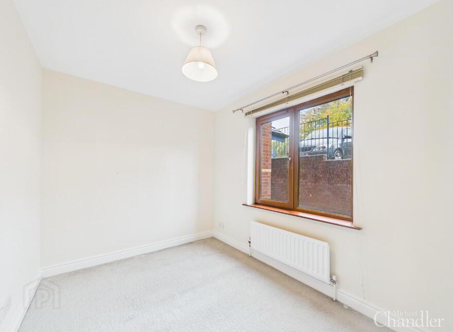 10 Oakhill, Castlereagh, Belfast, BT5 7GS