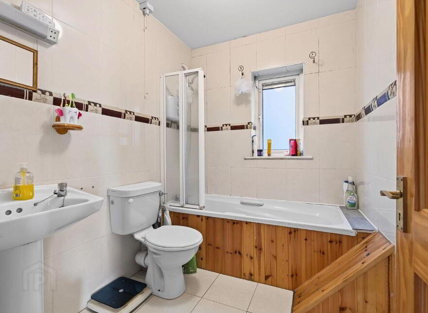 68 Brook Lawn, New Ross, Y34K091