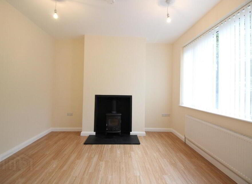16 Sycamore Road, Crumlin, BT29 4JE