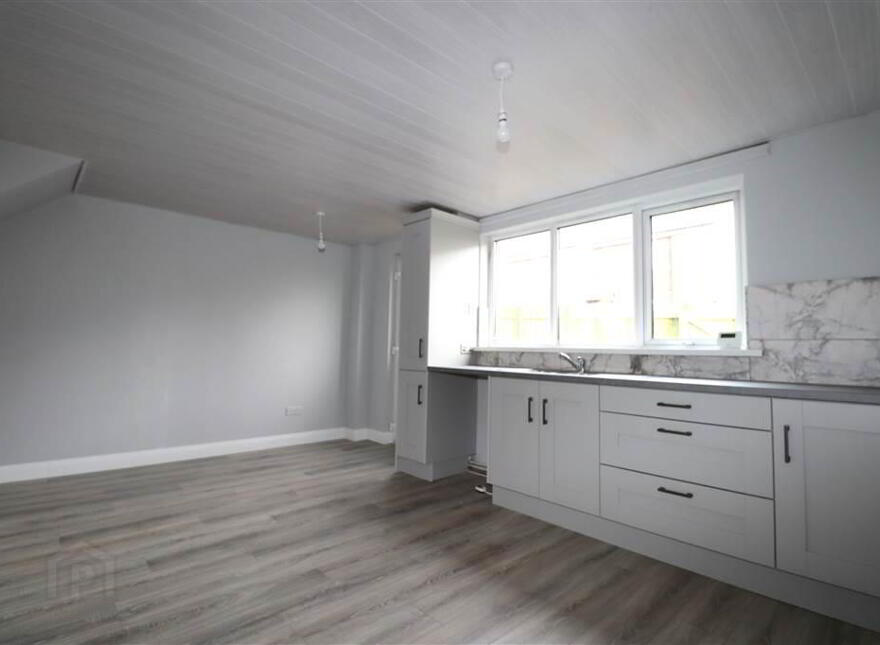 9 Glebe Walk, Lisburn, BT28 1PZ