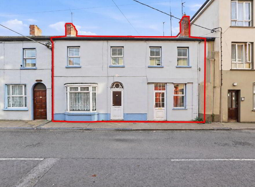10c Pearse Street, Cahir, E21R656