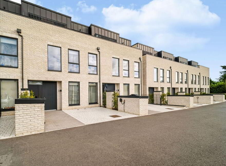 Merrion Gardens, Ballsbridge, Ballsbridge, D04V2N4 photo