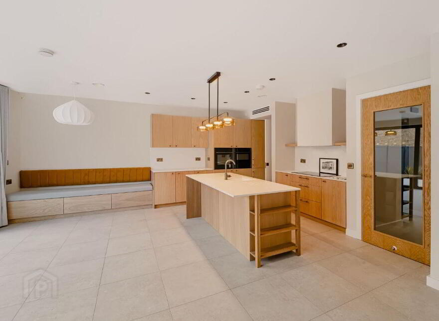 Merrion Gardens, Ballsbridge, Ballsbridge, D04V2N4