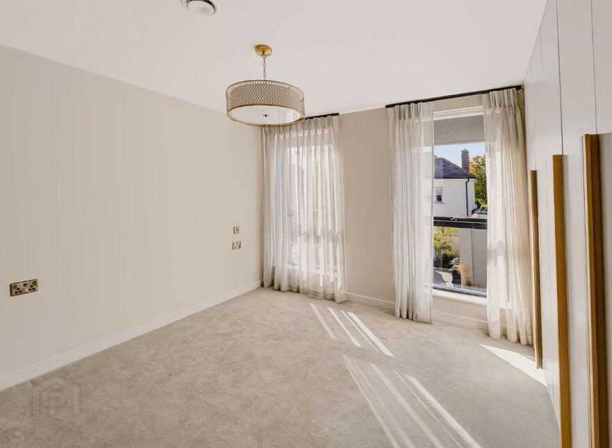 Merrion Gardens, Ballsbridge, Ballsbridge, D04V2N4