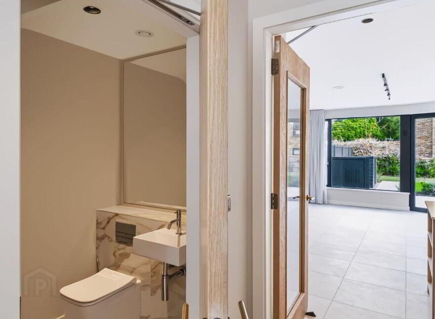 Merrion Gardens, Ballsbridge, Ballsbridge, D04V2N4