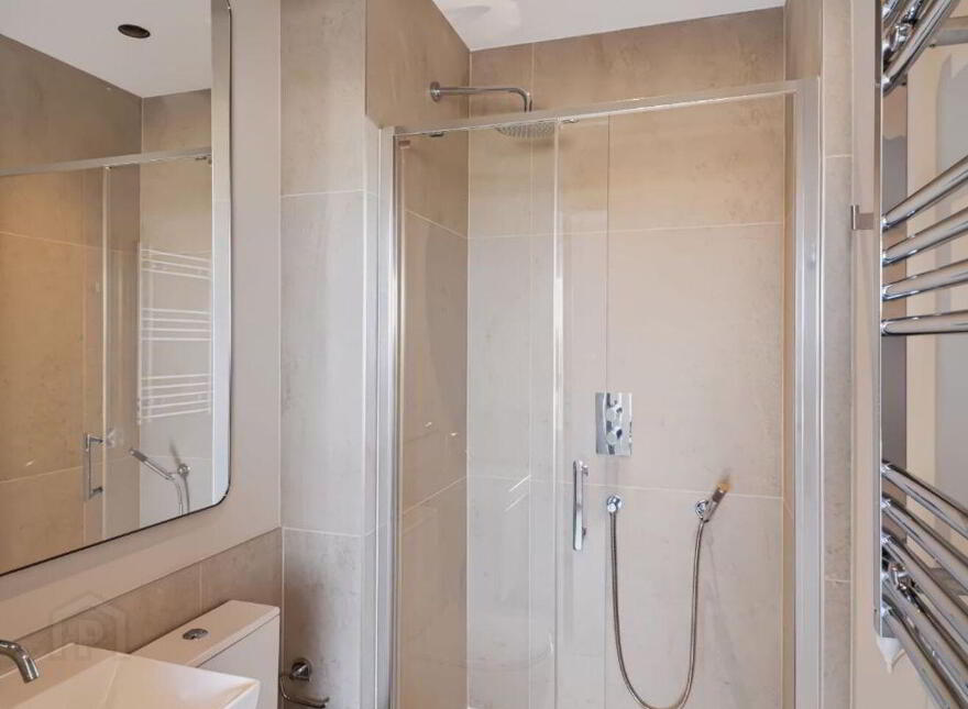 Merrion Gardens, Ballsbridge, Ballsbridge, D04V2N4