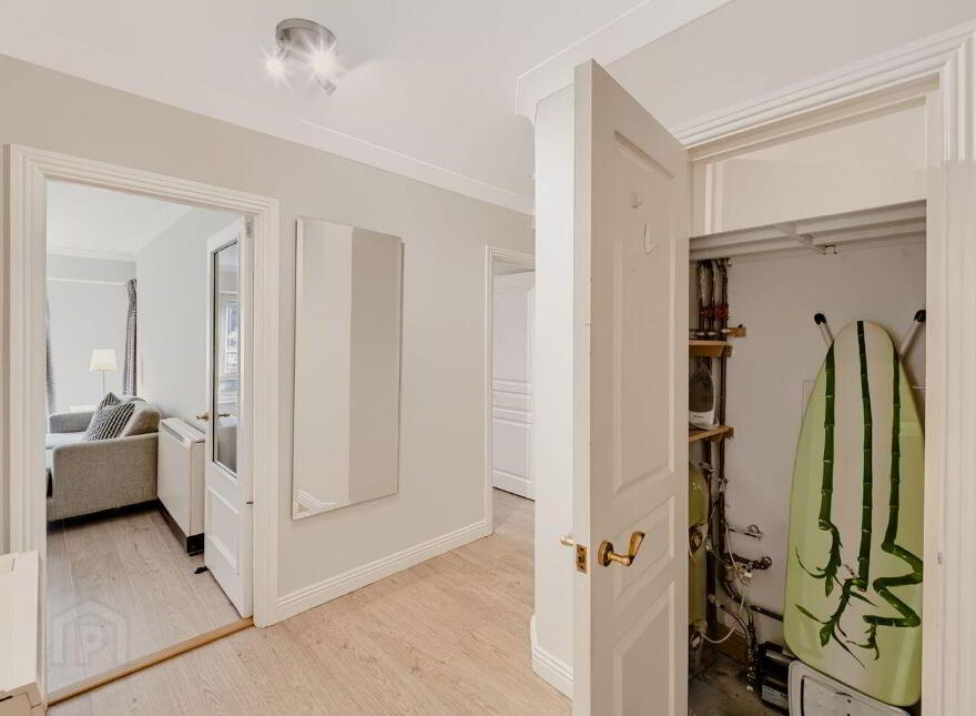 The Pines, Herbert Park Lane, Ballsbridge, Ballsbridge, D04FX38