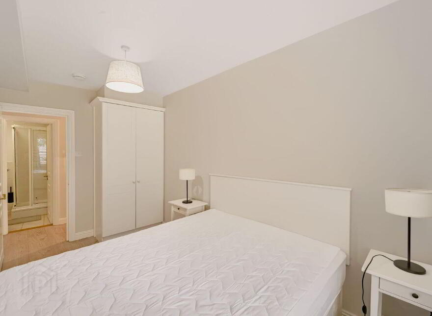The Pines, Herbert Park Lane, Ballsbridge, Ballsbridge, D04FX38