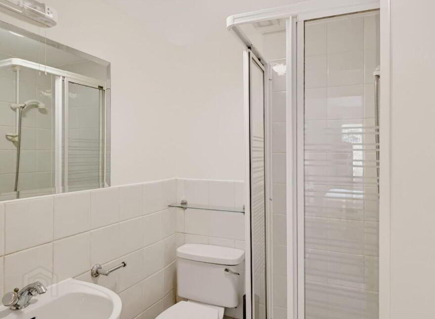 The Pines, Herbert Park Lane, Ballsbridge, Ballsbridge, D04FX38