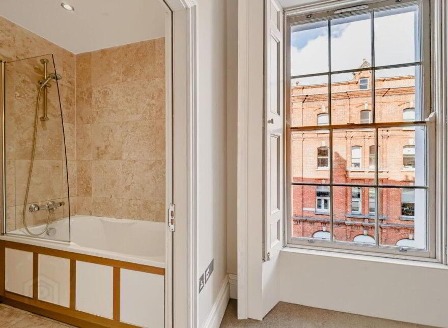 Lincoln Place, Dublin 2, D02EN80